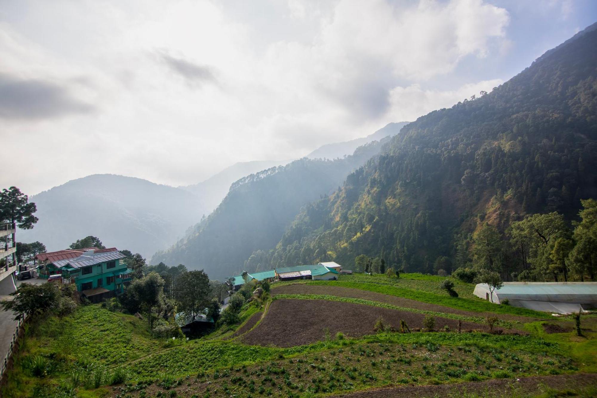 Sterling Nainital Hotel Exterior photo