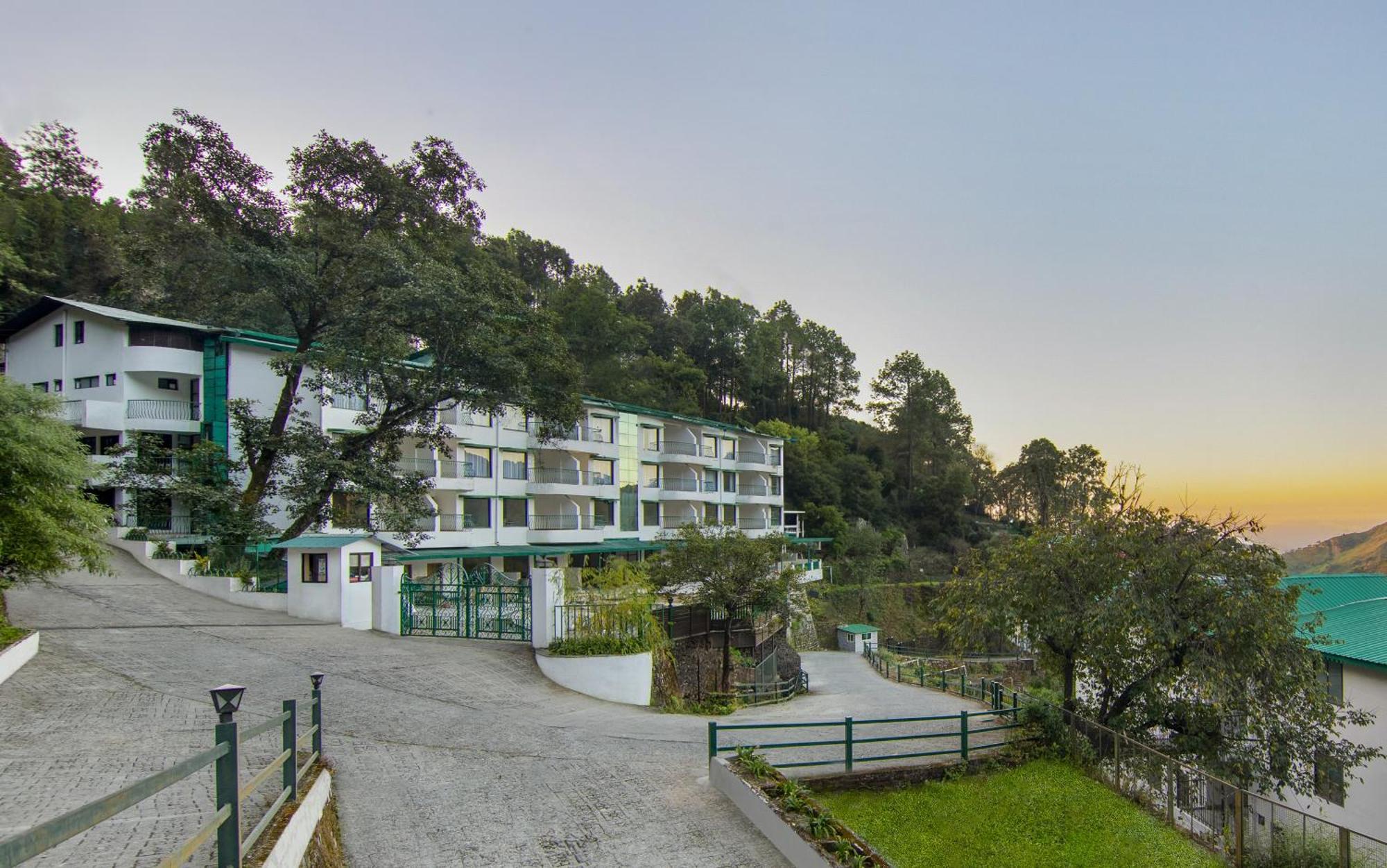 Sterling Nainital Hotel Exterior photo